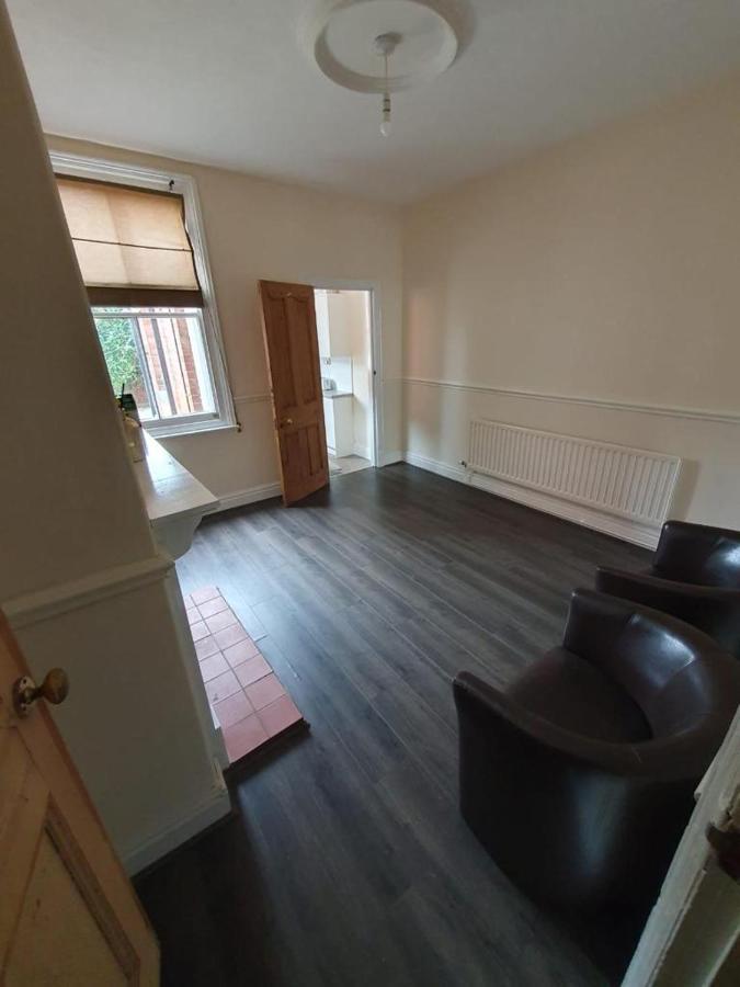 2 Bedroom House - Hopefield Road Leicester Extérieur photo